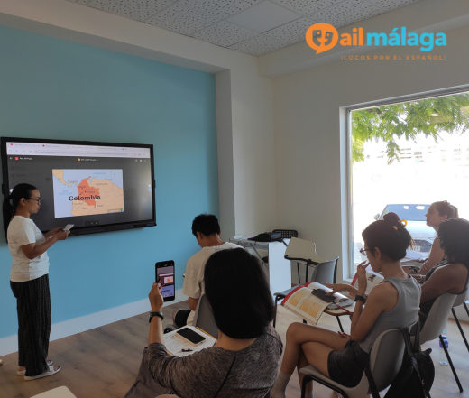 ailmalaga tweet picture