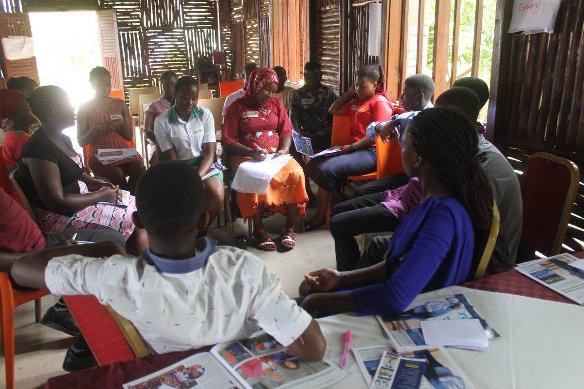 UhttiC41123's tweet photo. UHTTI training Kasese food vendors as part of activities to mark the World Tourism Day scheduled for Friday, September 27th. https://t.co/9mEdNL8Sqx