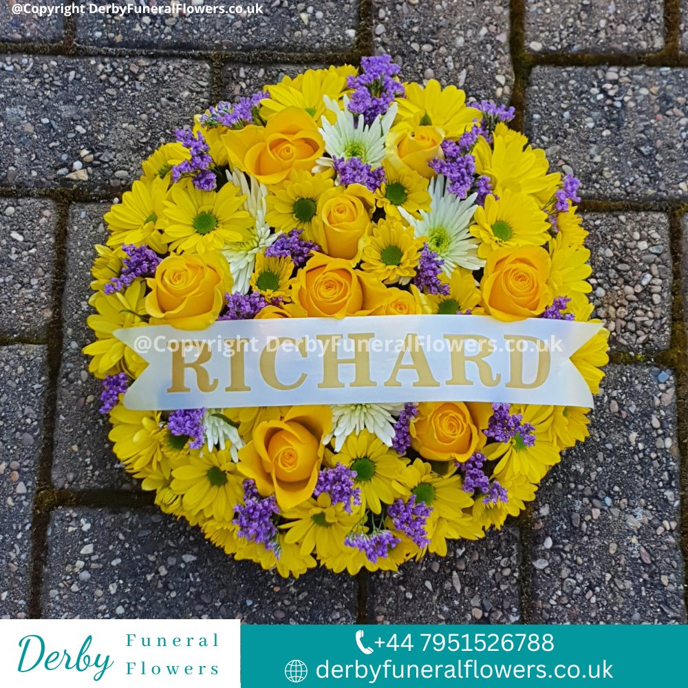 derby_florist's tweet photo. Yellow POSY Funeral Tribute with sash. TRIBUTES MADE TO PERFECTION.
Visit Derby Funeral Flowers https://t.co/j6sF42on40 / 07951526788.
#floraltribute #derbyflorist #funeralflowers #derbyfuneralflowers #derby #funeralposy #posies https://t.co/ZofxIhkmTw