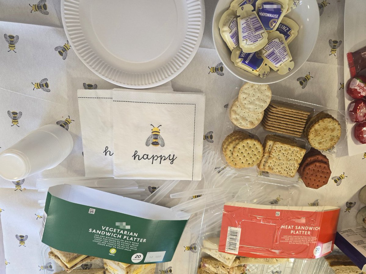 Dan Mooney House recently hosted a Grand Opening of their spectacular #garden! Celebrating a new special space for all staff and service users to enjoy on Steps2Recovery. An array of activities included; five a side football, gardening in the greenhouse or soaking the sunshine🌻
