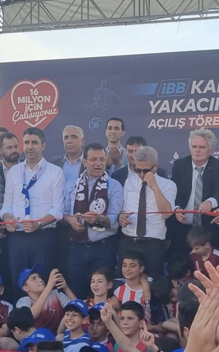 16 milyon İstanbullunun iradesini temsil eden <a href="/ekrem_imamoglu/">Ekrem İmamoğlu</a> na yapılan adaletsiz mahkeme kararlarının karşısında, Ekrem Başkanımızın tam yanında dimdik ayaktayız!!! #ekremimamoğlu #CHP #imamoğlu #ibb #başkan #Adaletİstiyoruz