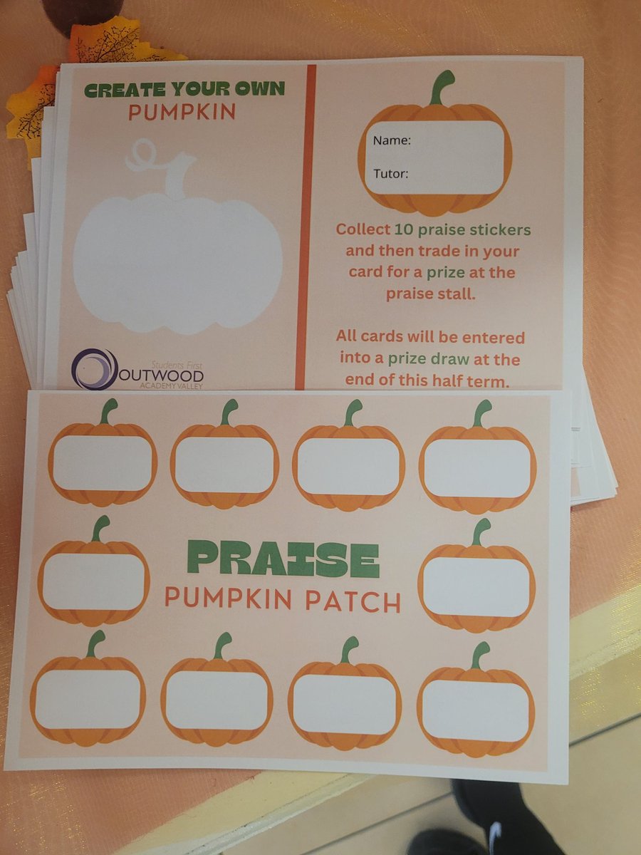 Outwood_Valley's tweet photo. Our praise stall is all ready for #AwesomeAutumn - thank you to our SV team and @MrLPStamp for the seasonal decorations. Who will be the first student to fill their pumpkin patch?! #Praise #AwesomeAutumn #LoveToLearn 🎃 🍂 @OGATRVP https://t.co/xugjJ0F344