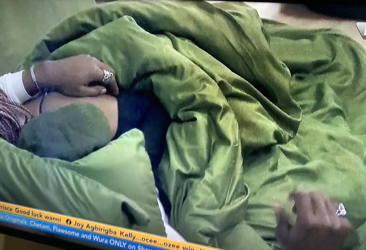 BeyouEssence's tweet photo. This was all my baby Chinwe wanted with Zion but they didn’t get to experience the HoH condo.
Hope they are doing so good now. ❤️
#Bbnaijas9 #Bbnaija
#VOTEVICTORIA
#zinwe https://t.co/6iyTLQ2Npi