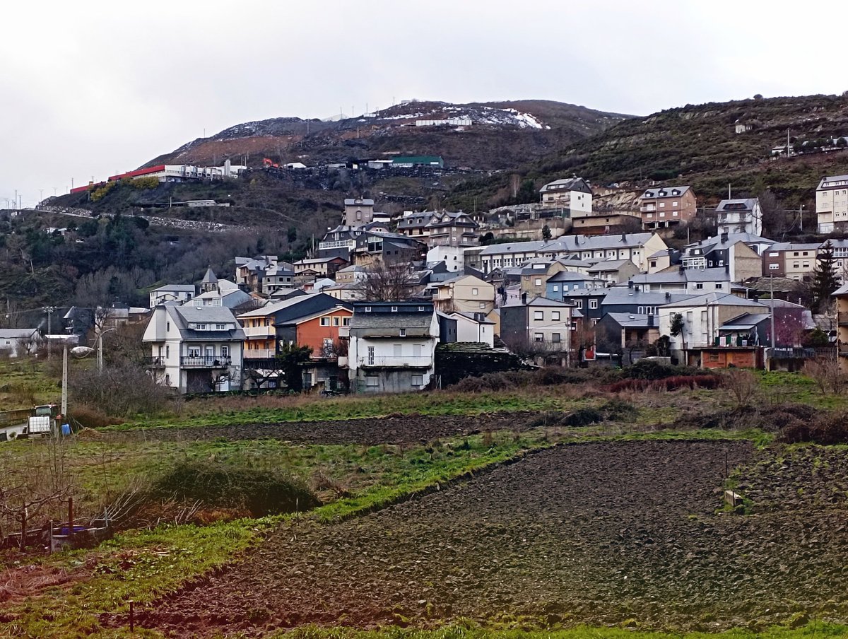 ilseirani's tweet photo. @tineophoto La Baña. Un pueblito en las montañas de la provincia de León. España. Tomadas con mi Redmi 10 🙂 https://t.co/8uFaksYXPT