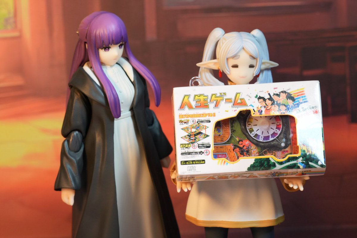 suekichiii's tweet photo. エルフ版人生ゲーム…終わらなそう… https://t.co/FCQZ7IPMeG