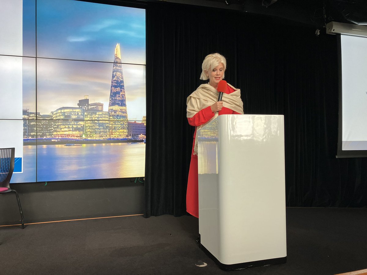 carly_hal's tweet photo. @SeabournCruise @lynnnarraway delighted to sponsor today’s @travelweekly #FutureofTravel headline speaker @thetimes @TimShipman https://t.co/6ikj5z4pbA