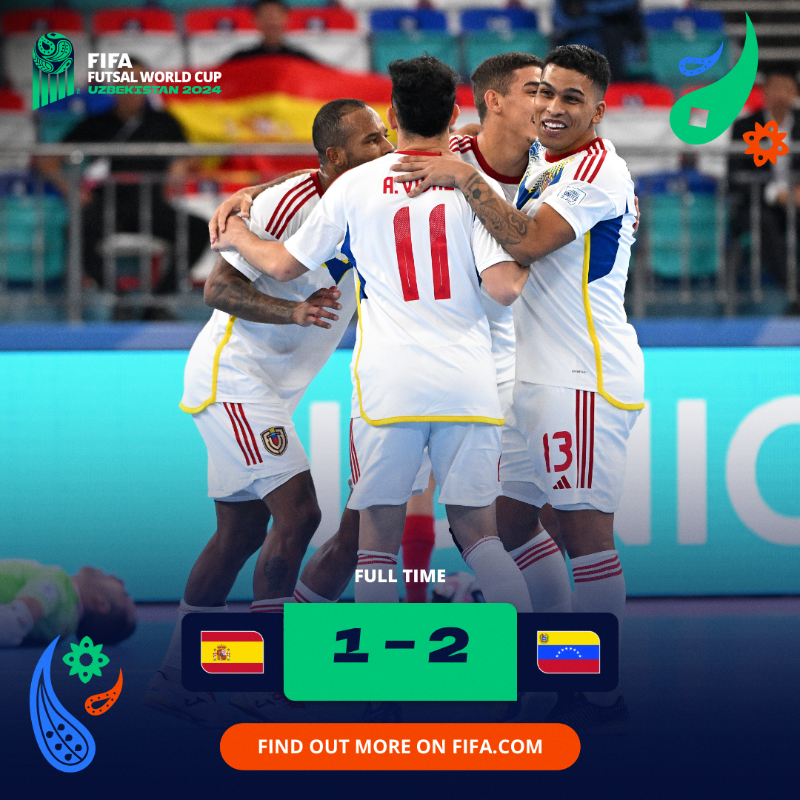 FIFAWorldCup's tweet photo. ⏰ Venezuela score a late winner to advance to the quarter-finals! 

#FutsalWC