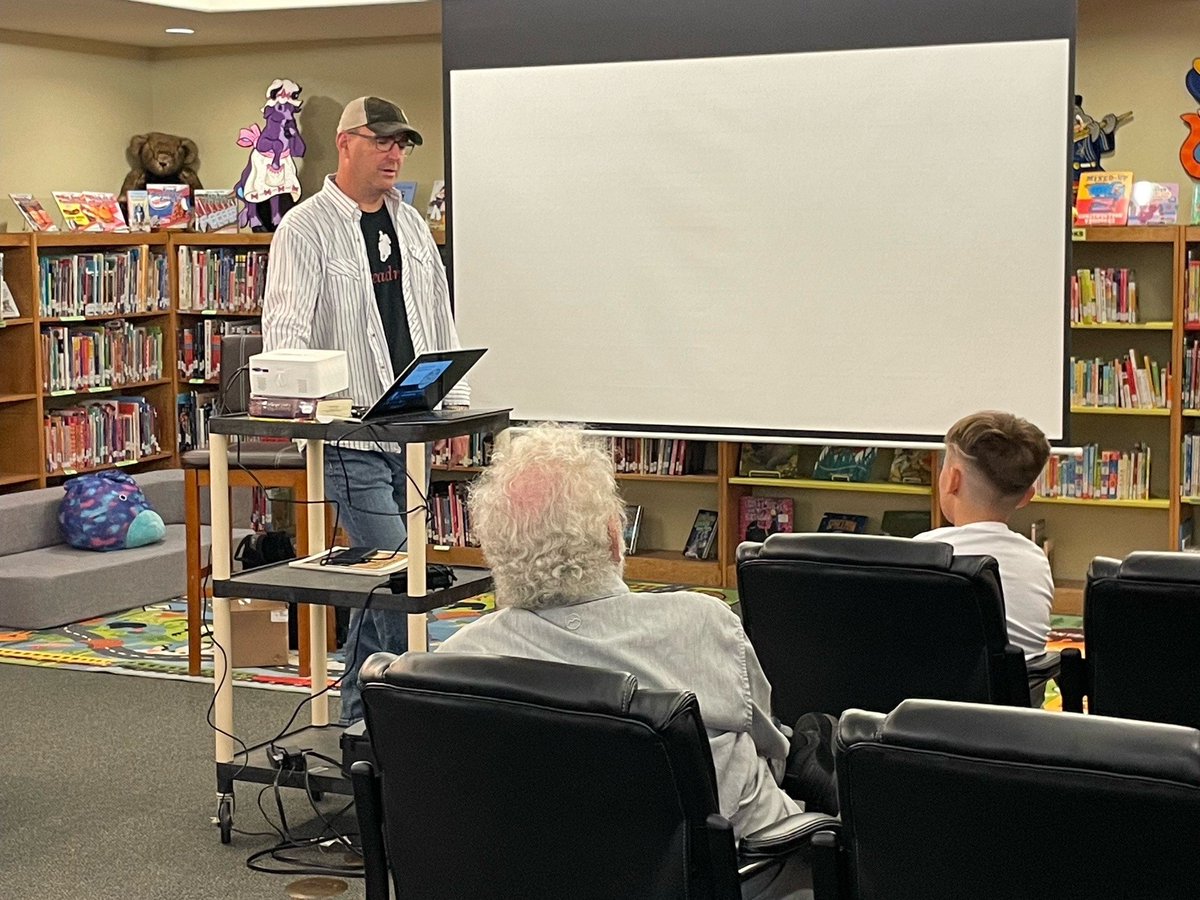 LulingPbLibrary's tweet image. What an awesome Author Talk last night! Thank you so much to Chris Mullen! Your presentation was fascinating, engaging, informative, and just fun! Our young attendees had the best questions - so glad you were here! Come check out his books available here for checkout. #authortalk