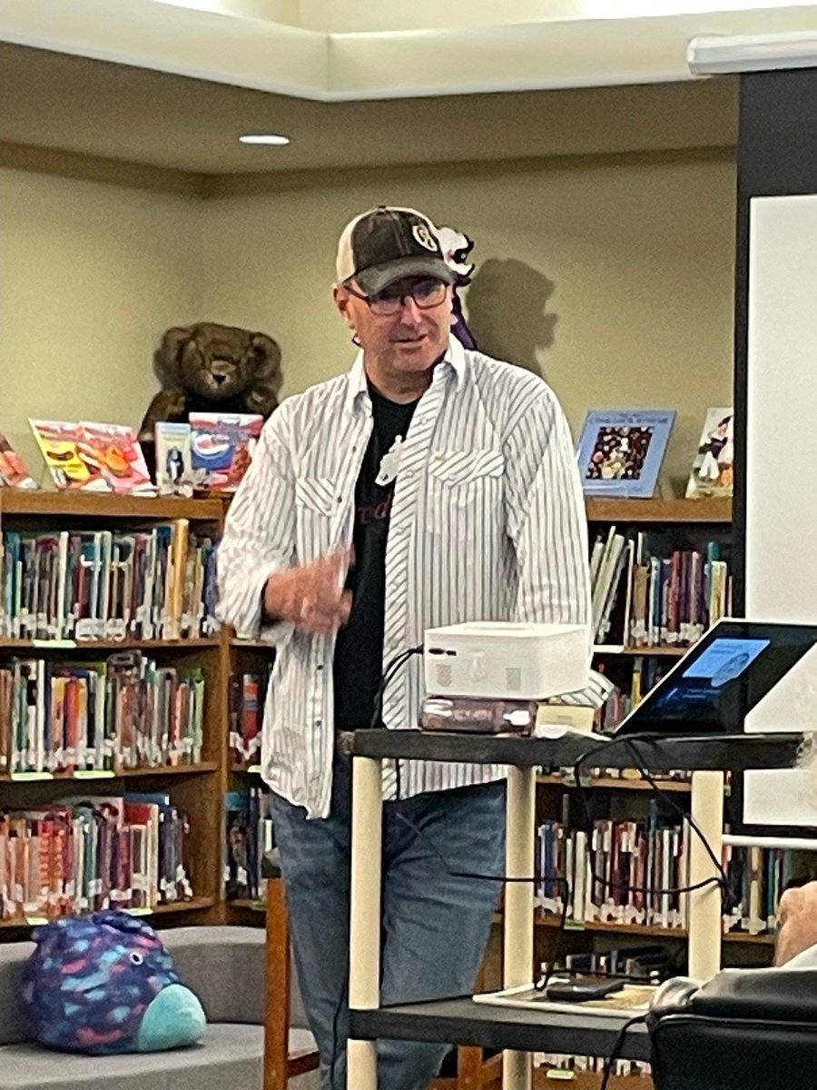 LulingPbLibrary's tweet image. What an awesome Author Talk last night! Thank you so much to Chris Mullen! Your presentation was fascinating, engaging, informative, and just fun! Our young attendees had the best questions - so glad you were here! Come check out his books available here for checkout. #authortalk