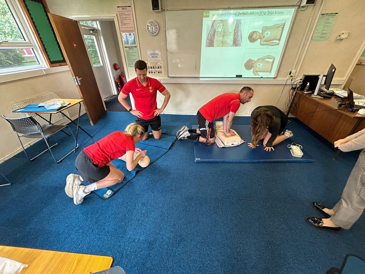 netherstowe's tweet photo. Great to see the PE department updating their first aid training! Many thanks to Willhan Training for their expertise @the_atlp https://t.co/CyeiezpIer