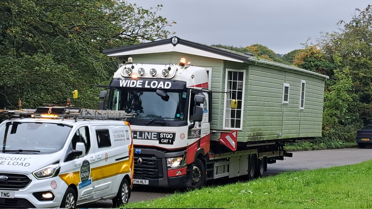 DerbysRPUBikers's tweet image. Another #abload movement from #highpeak through to #ashbourne.
Thick fog at times on the journey slowing the load movement down.

#opsbikes
#teamwork
#jobwelldone