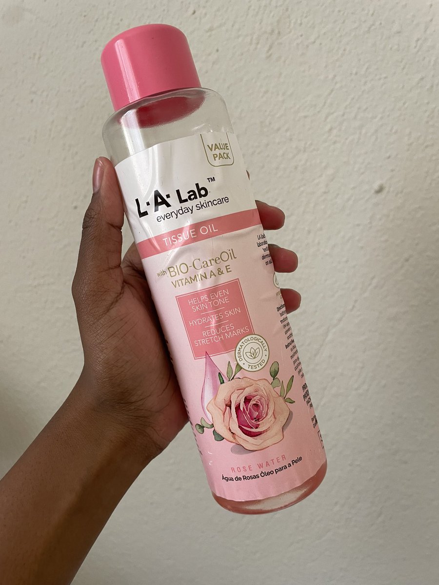 GrizzinLuv's tweet photo. Look, listen to me a woman who had a size 28 waist and a flat stomach that had to stretch to accommodate a foetus weighing 3,2kg 👍🏾
Do not walk but RUN to PEP, best thing I’ve used for stretch marks and hyperpigmentation. https://t.co/KFEKeU3QF7