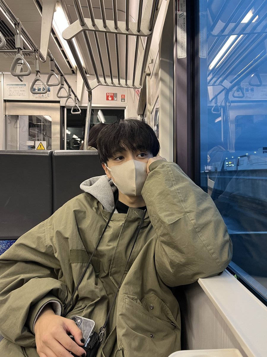 _nibobobo_'s tweet image. やっと秋冬来たね
勉強の秋にしたい、
#日常垢 
#日常垢さんと繋がりたい