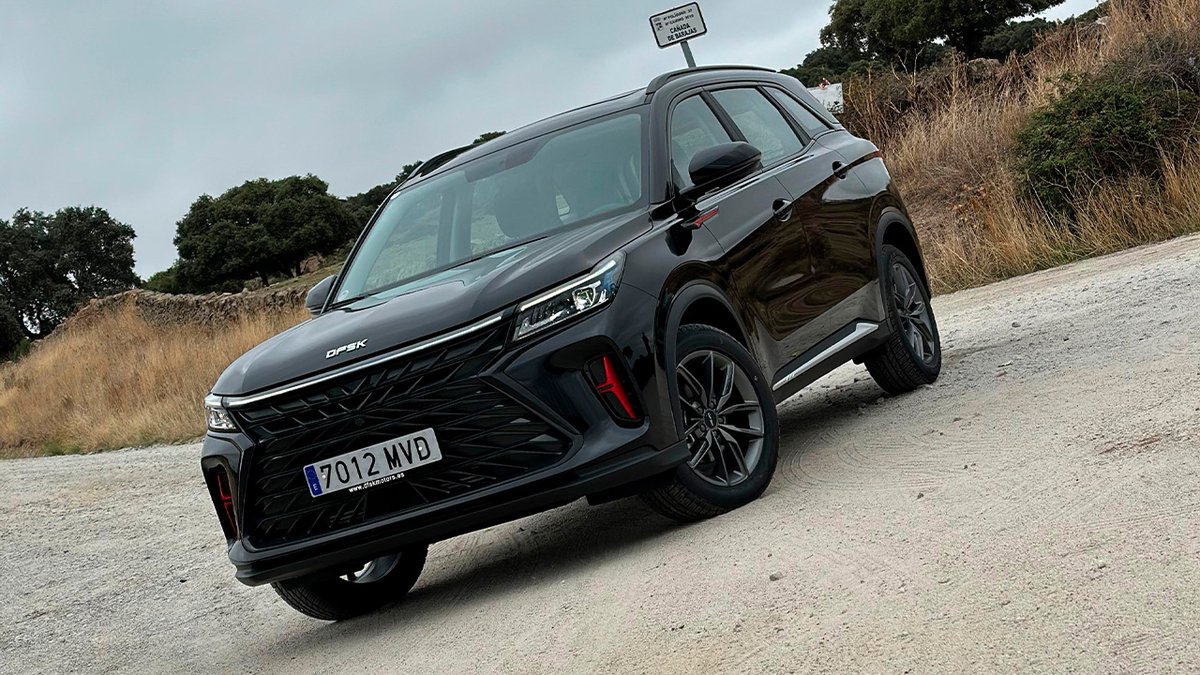 motorpuntoes's tweet photo. 🚗 ¡Probando el DFSK 600 de gasolina! 🔥 183 CV, 7 plazas y un precio imbatible de 28.500 € (sin descuentos). Ideal para quienes buscan un SUV del segmento D con potencia y espacio. #DFSK600 #SUV #Coches