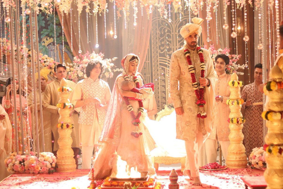 TvPromosIndia's tweet photo. Dangal TV’s Safal Hogi Teri Aradhana has Shocking Twists and High-Stakes Drama in it’s Teaser!"

https://t.co/ToKuW2SKpU

#ARADHANA #KaranvirSharma #Madhav #SudhaChandran #Menka #GauriShelgaonkar #SafalHogiTeriARADHANA https://t.co/O5XpCo9Jbz