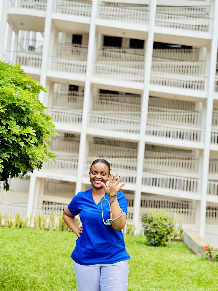theasindato's tweet photo. Nikipata mshahara wa intern i’ll upgrade to premium😂😂

#Doctor #medschoolgraduate https://t.co/keKvDyDG8h