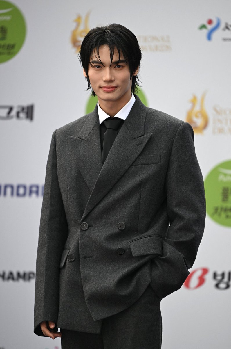 VitaminW9's tweet photo. โอปป้าสุดหล่อ 🥰🫠
🥳 Congratulations Outstanding Asian Star 🏆✨
WIN SDA AWARDS
#SDA2024xWinMetawin
#winmetawin @winmetawin
#SeoulInternationalDramaAwards
#OutstandingAsianStar #SDA202 https://t.co/hBPC9edOvJ