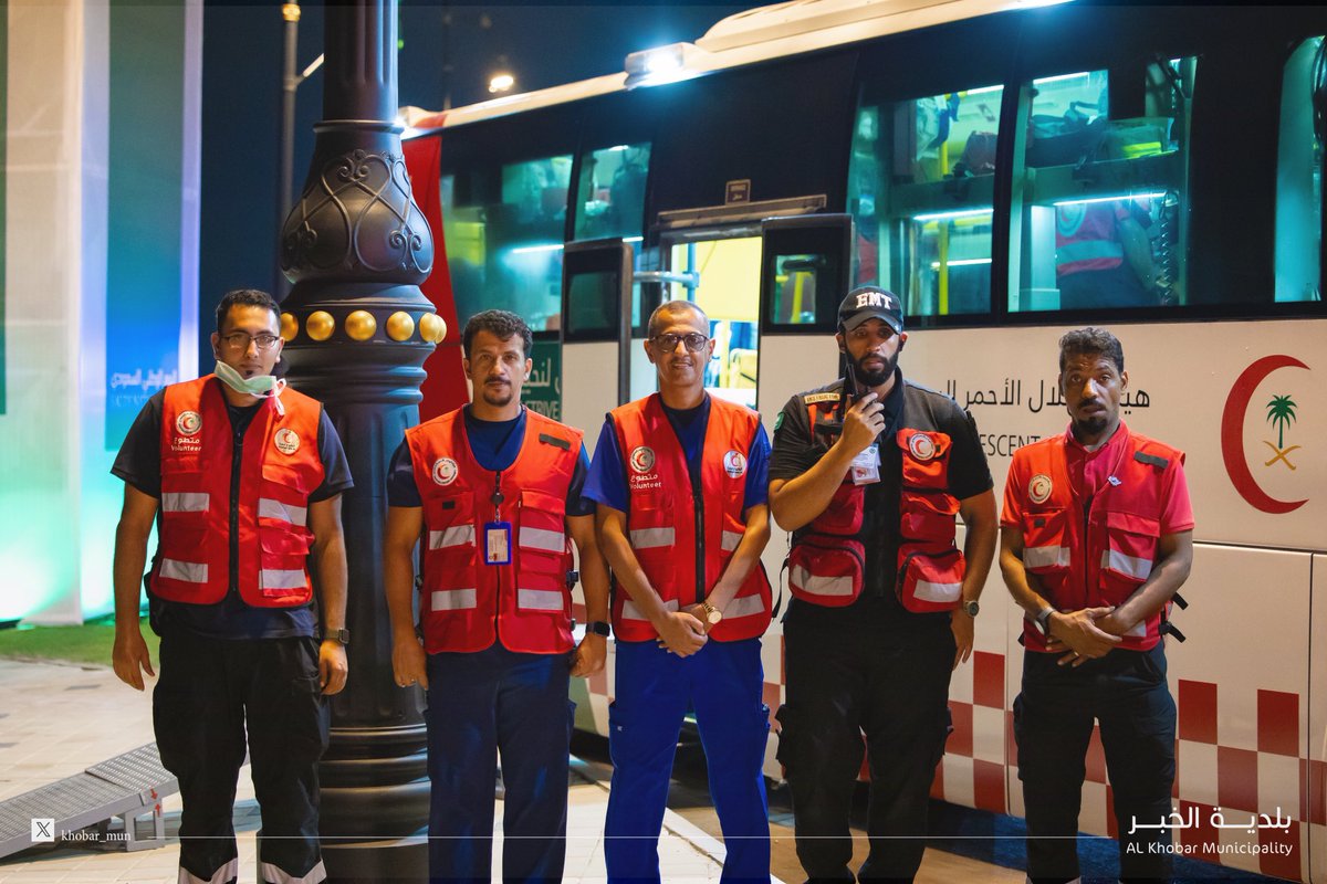 Khobar_mun's tweet photo. #بلدية_الخبر تتقدم بالشكر والتقدير لكافة منسوبي الهلال الأحمر والمستشفيات في الخبر  لاسهامهم الكبير في انجاح احتفالات #الخبر في #اليوم_الوطني_السعودي94 https://t.co/gLYZdaVXOZ