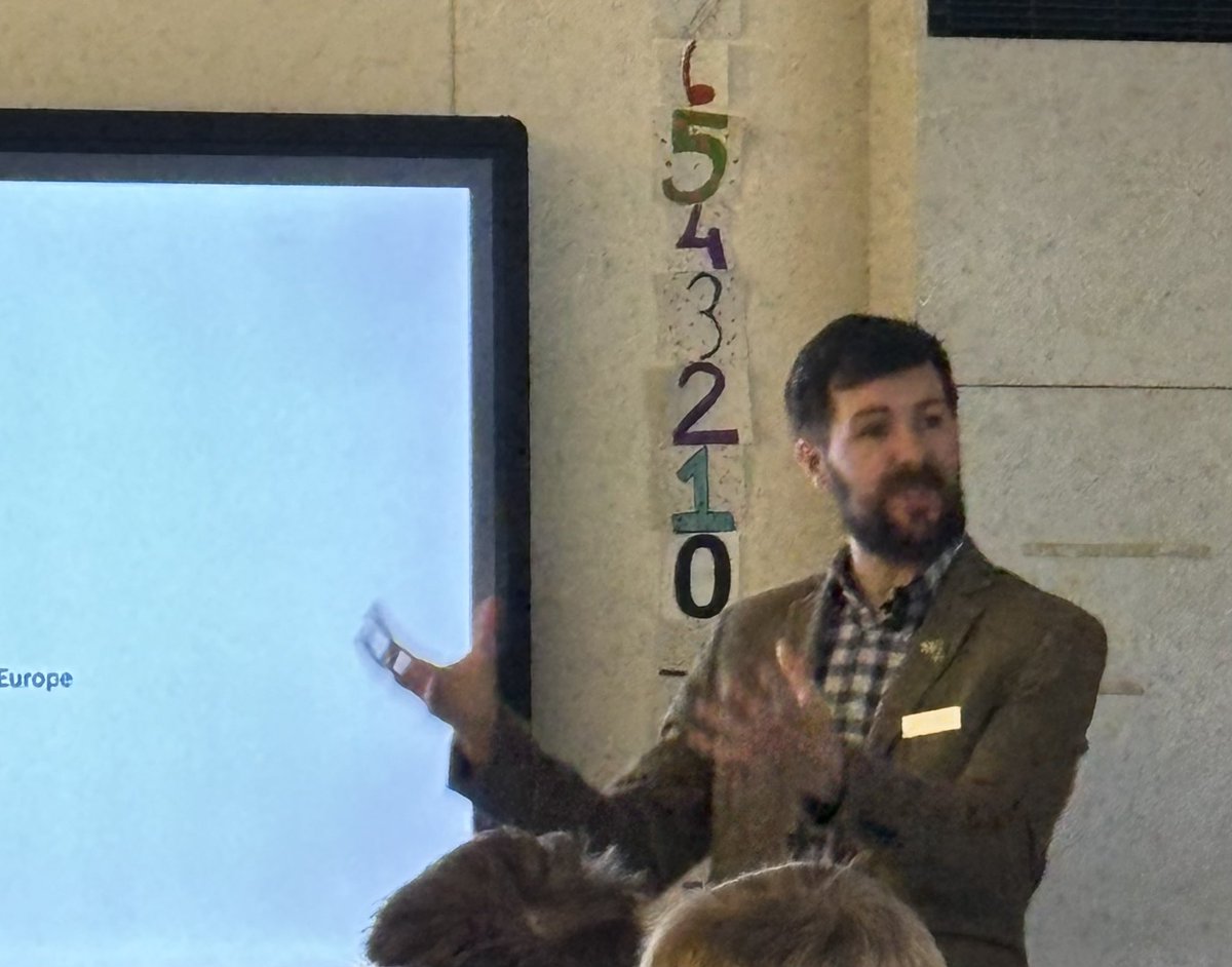 April 🦄 (@aprilmcguchan) on Twitter photo Was fantastic to have <a href="/Alan_Walker_UWS/">Alan Walker</a> today doing 2 talks, careers in mathematics to the seniors & the Golden Ratio to S2. We really appreciated him coming along <a href="/sanquharacademy/">News</a> for <a href="/MathsScot/">Making Maths Count</a> week. The pupils really enjoyed it as did the staff! 🙏🏻 Was fantastic to have <a href="/Alan_Walker_UWS/">Alan Walker</a> today doing 2 talks, careers in mathematics to the seniors & the Golden Ratio to S2. We really appreciated him coming along <a href="/sanquharacademy/">News</a> for <a href="/MathsScot/">Making Maths Count</a> week. The pupils really enjoyed it as did the staff! 🙏🏻