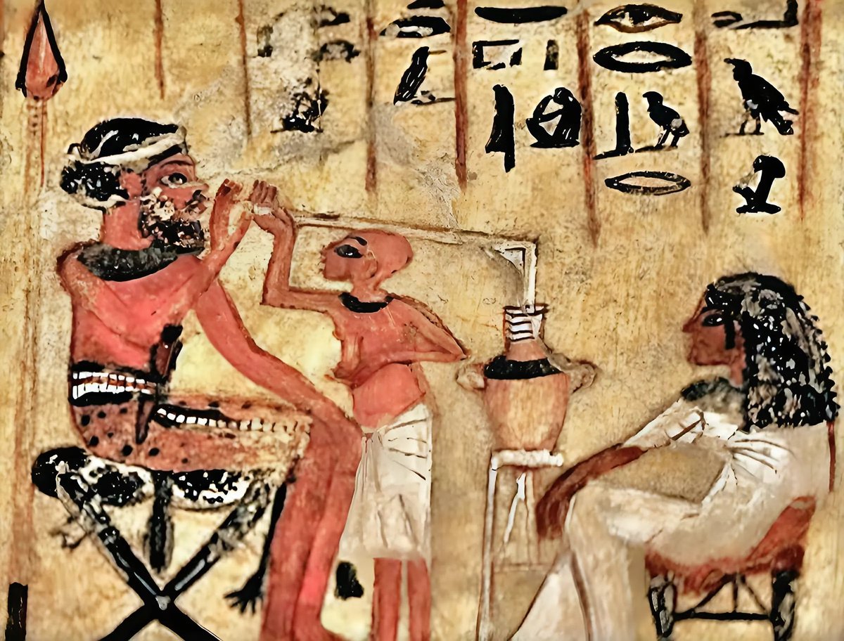 رسم مصري قديم يعود إلى عام 1300 قبل الميلاد، نُقِش على لوح من الحجر الجيري، يصور محارباً سورياً يرتشف البيرة من آنية فخارية عبر شكل بدائي جداً لأنبوب الشفط.

هذا المحارب، الذي يمكن تمييز هويته السورية من خلال ملبسه ولحيته وتسريحة شعره، يأخذ قسطاً من الراحة من أعباء الحروب ليسترخي