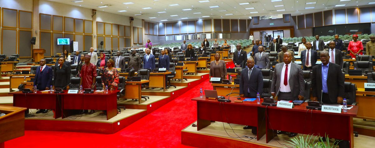 AU_HHS's tweet photo. The 1️⃣st African Social Security Institutions Coordination & Cooperation Forum #ASSCCF kicked off today at @AfrikParliament! The forum focuses on expanding inclusive social security coverage to informal workers, rural sectors, & migrant workers across Africa
📍Midrand🇿🇦 https://t.co/UiP1K626EX
