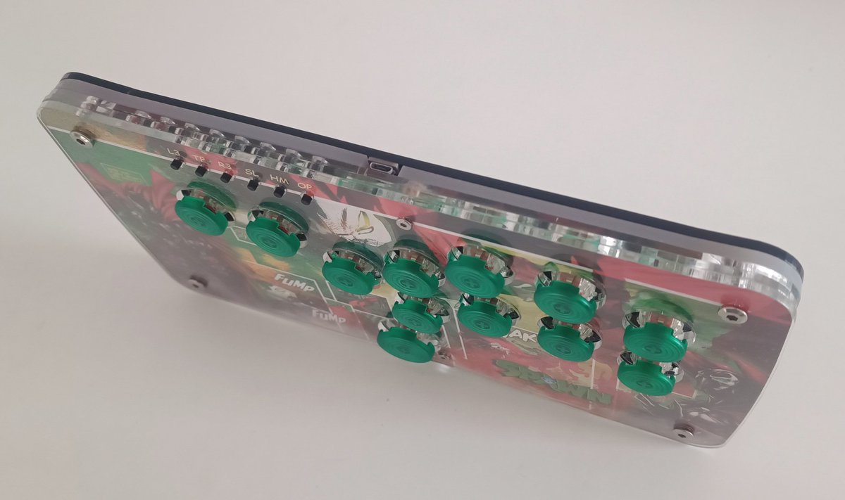 NaitokumuD's tweet photo. ☀️ Spawn ☀️
Micro Red Cherry
Pcb: Brook Ps5
Box: NKPocKeT
Contact Us
samu100583@gmail.com
Discord: NaiToKuMu#2847
Instagram: Naitokumu
Facebook: Naitokumu Stick Design
Twitter: @NaitokumuD
#nsdp #brookinside #microhitbox #arcadestick #FGC #marvek #spanw #sf6 #CapCom https://t.co/omy14QN1QM