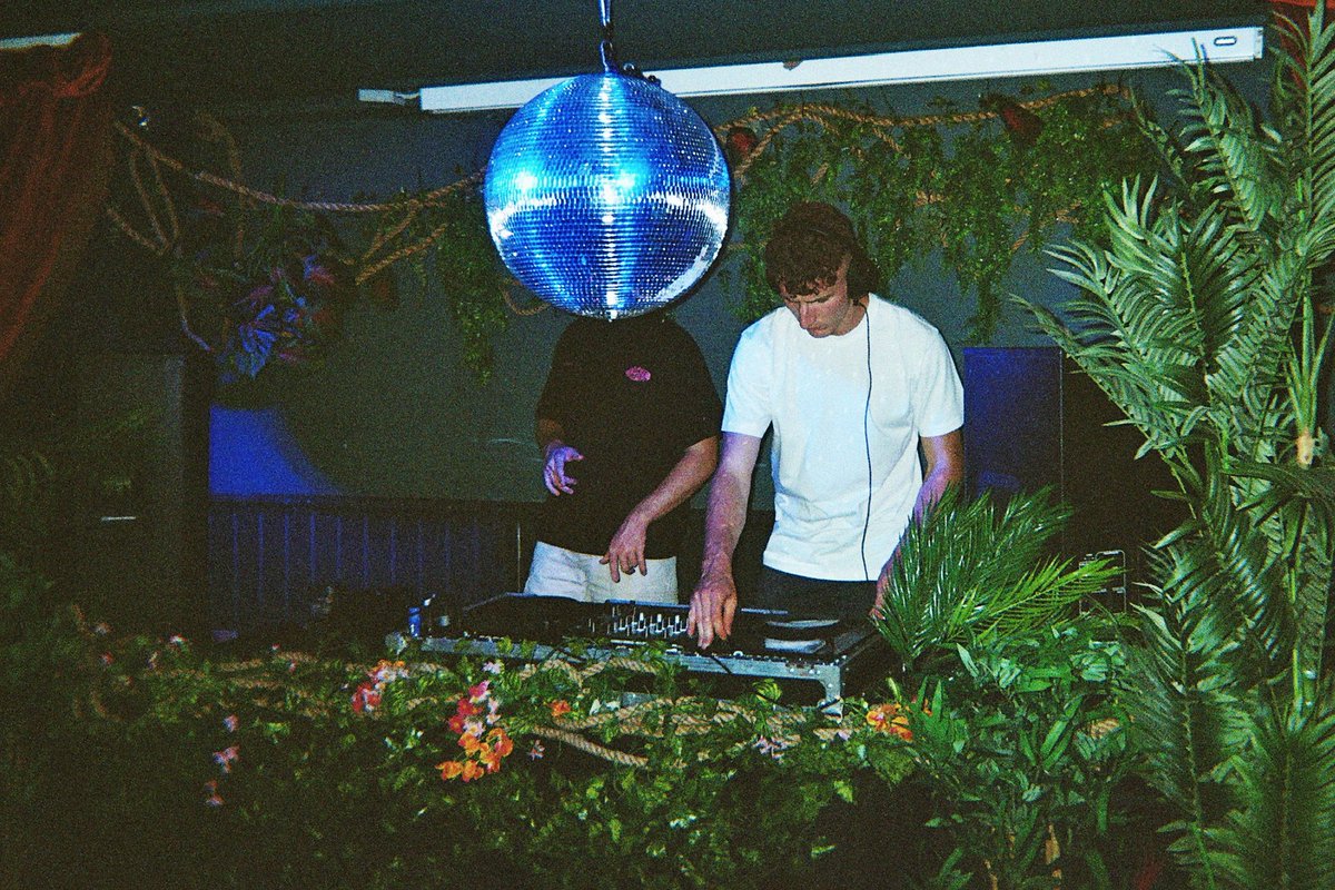 bunkafunkk's tweet photo. 🌴The Bunka Funk jungle booth makes a return next Friday at The Walrus from 2100, with a line up stacked with unmissable music… 

🎫Free Tickets: https://t.co/vUvPmupda9

BunkaFunk002
04.10.24
The Walrus, Brighton

❤️

#bunkafunk #thewalrus #brighton #disco #funk #soul https://t.co/kaPGg8cO7a