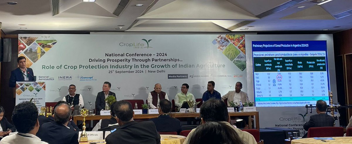 CropLifeIndia's tweet image. Panellist Mr. Mariano Beheran, Minister - Agriculture Attache, Embassy of Argentina compared Indian farmers with their Argentinian counterpart. He underscored that 80% of crops harvested in Argentina are exported and this is facilitated by leveraging advanced technology.