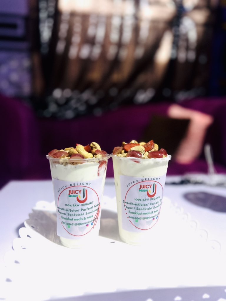 juicydelight_'s tweet photo. Grab a cup of JD parfait to sweeten up your day (well filled up with everything 
Basic size 3500
Classic size 4000
Medium bowl 5000
Premium bowl 8000
Location:oke aro
Number 08136063129
Delivery/pick up 
#akurebestparfait 
@_akurehowfar @ohyhinkhan @adeleye_temmie @AkureSinglesC https://t.co/F5D8ZZPl46
