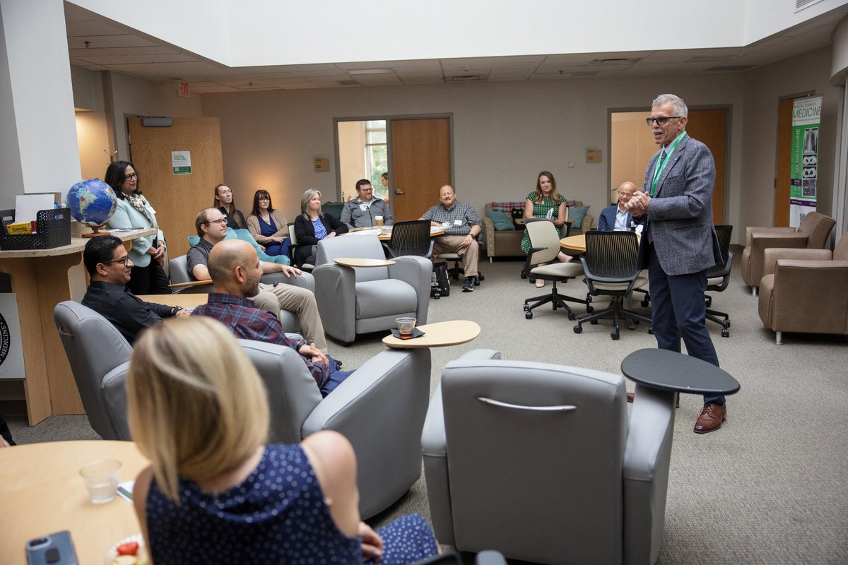 MUSOMWV's tweet image. 🎉 We officially welcomed the newest members of the #MUSOMWV faculty during new faculty orientation. These talented individuals bring fresh perspectives and expertise that will help shape the future of health care and research in #WV. Welcome to the #MarshallUFamily! 💚