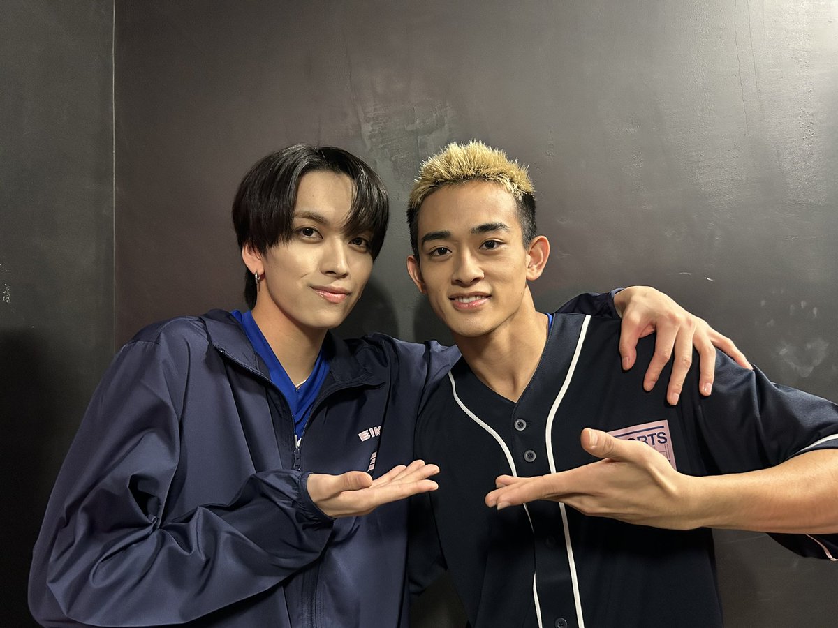 EIKIとはグループとしてしか 対バンで会ったことなくて、 今回初めて