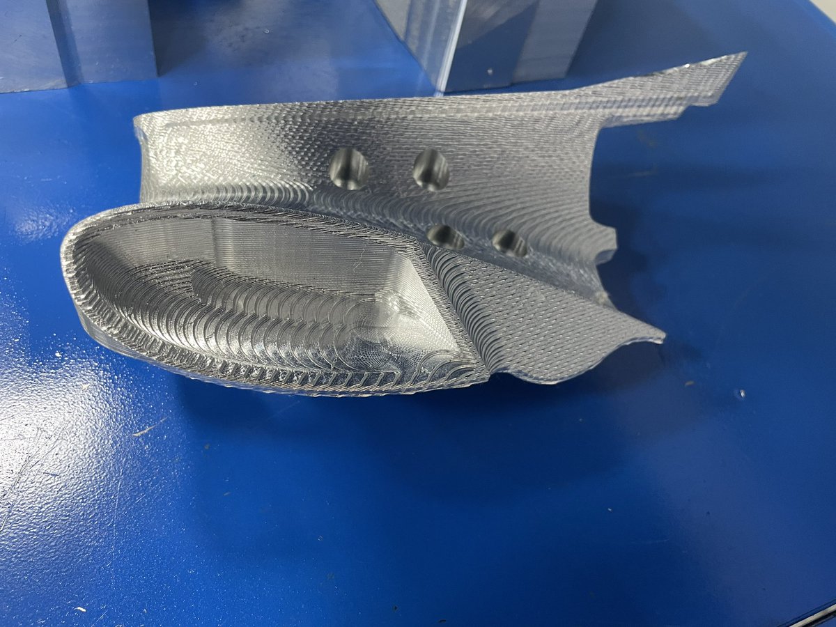 lXpkXMnYabfXJ2v's tweet image. See how 5-axis CNC machining excels at handling complex geometries and intricate designs with unmatched precision. #ComplexMachining #3AxisCNC #PrecisionEngineering #cncmachining #engineering #cncturning #cncmilling #cncmanufacturing
#mechanicalengineer