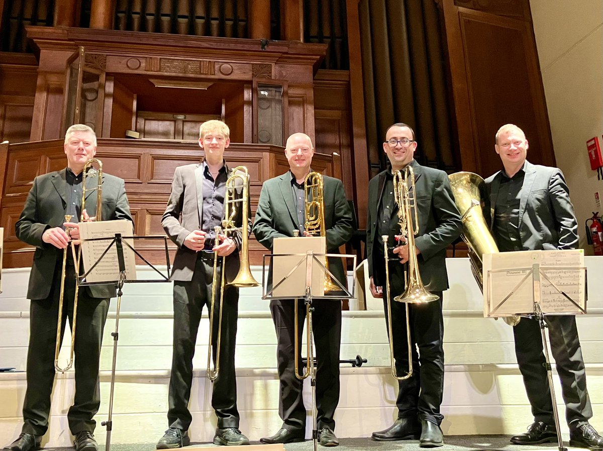 ESO Youth (@youtheso) on Twitter photo Congratulations to our five #youth players - ‘Side-by-Side’ in the <a href="/EnglishSymphony/">English Symphony Orchestra</a> concert <a href="/CheltenhamTH/">Cheltenham Town Hall</a> What a fantastic opportunity for them to play with professionals!
These young musicians play in the ESO Youth Symphony Orchestra.
Find out more: eso.co.uk/community/eso-… Congratulations to our five #youth players - ‘Side-by-Side’ in the <a href="/EnglishSymphony/">English Symphony Orchestra</a> concert <a href="/CheltenhamTH/">Cheltenham Town Hall</a> What a fantastic opportunity for them to play with professionals!
These young musicians play in the ESO Youth Symphony Orchestra.
Find out more: eso.co.uk/community/eso-…