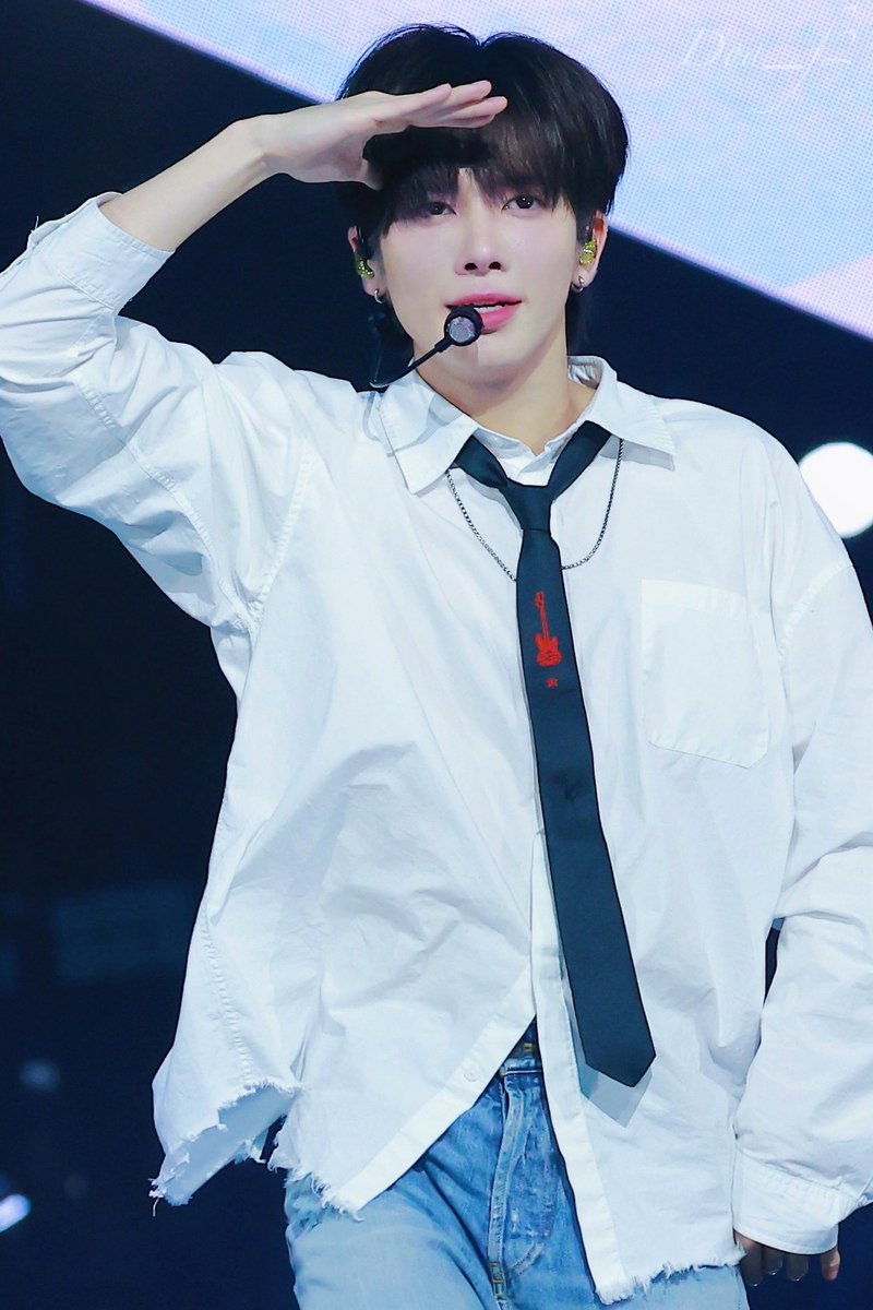 DoA_f2's tweet photo. 240721 태현

🫡

#TXT #TAEHYUN 
#태현 #강태현  #テヒョン
#TOMORROW_X_TOGETHER https://t.co/KjMyqmdEqU
