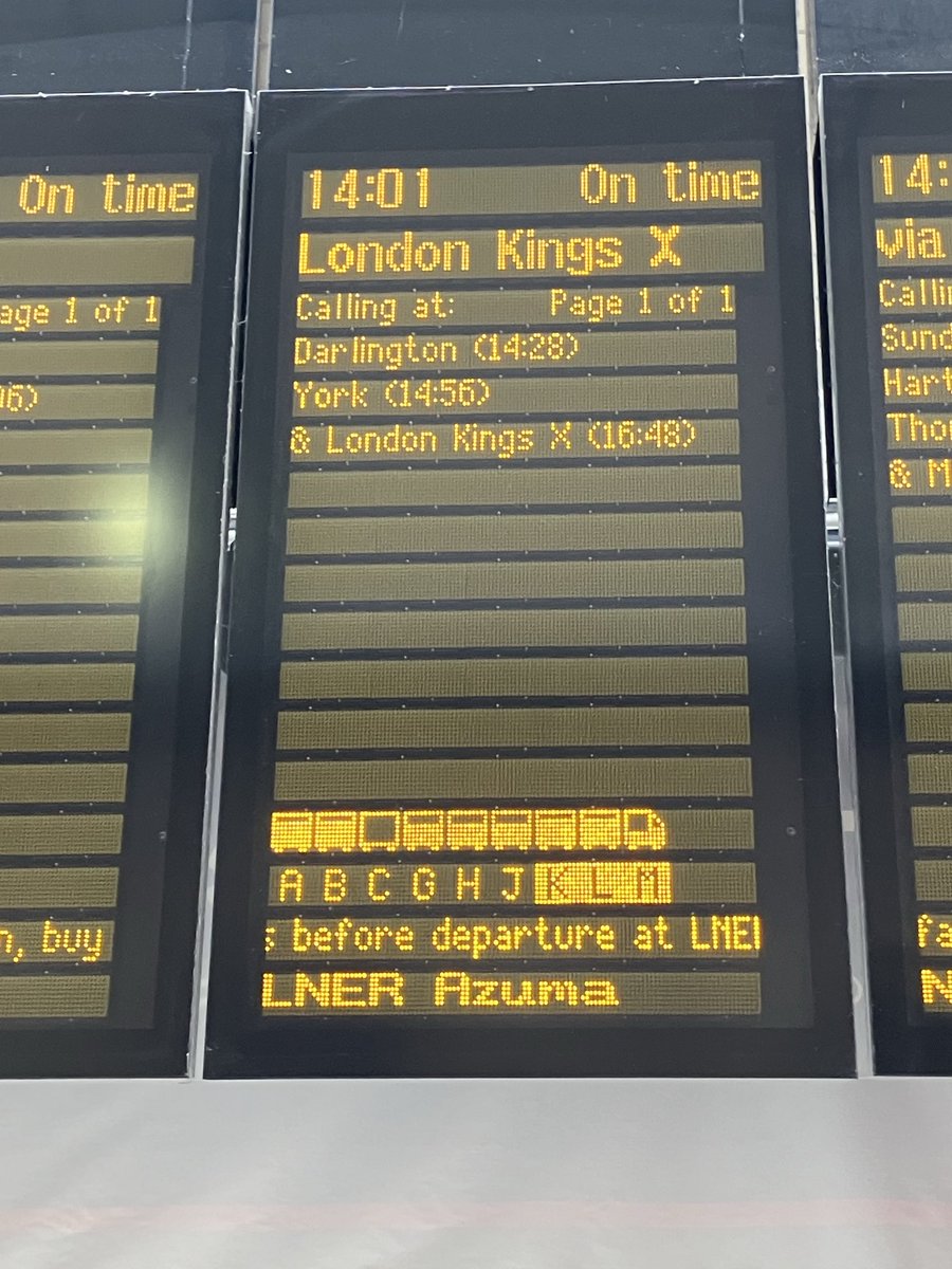 Sam_Martin96's tweet photo. Part 1 of the two day adventure Arsenal away #bwfc #tynevalleywhites #leaguecup #mustbemad https://t.co/rhSrQmlej8