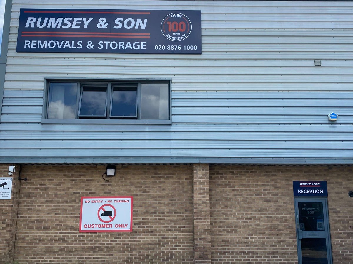 Rumsey and Son tweet media