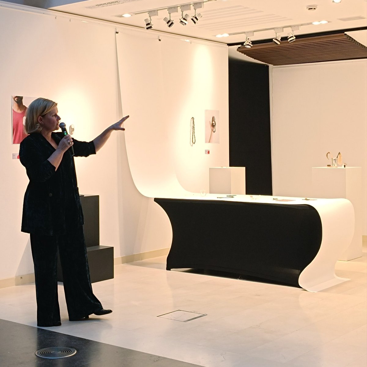 MOMEBUDAPEST's tweet image. Réka Matheidesz, CEO of MOME opened our Designer-Maker MA program’s #exhibition titled Preferences of Materials – Material Research in Designer-Maker Studies as part of the #DesignSeptember event in Brussels. More: designseptember.be/en/artist/inst…