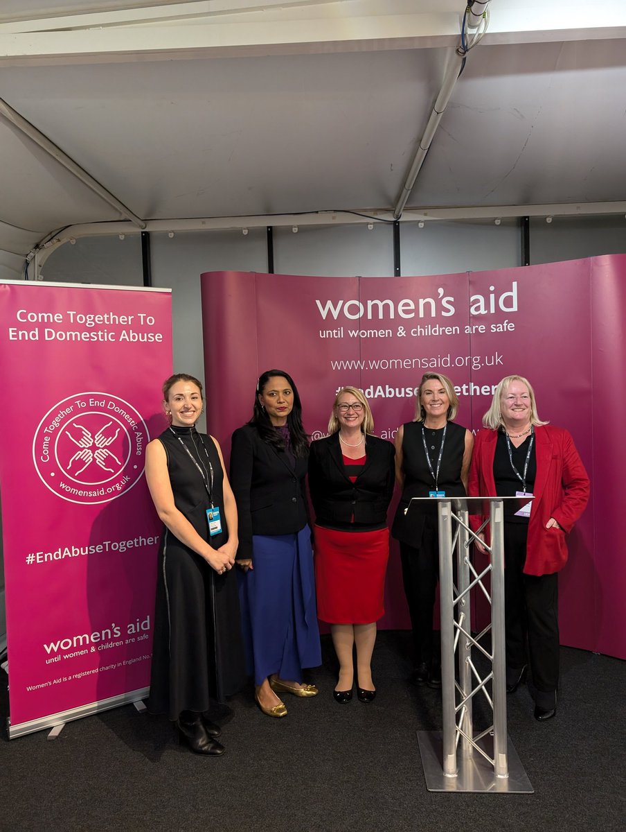 Delighted to have hosted new MHCLG minister <a href="/rushanaraali/">Rushanara Ali MP 💙</a>, <a href="/CllrLizTerry/">Liz Terry</a> and <a href="/Jess4Lowestoft/">Jess Asato MP</a> at our recent event at Labour Party conference - thank you <a href="/Calgrant29/">Caroline Grant</a> for helping to make the case for high quality commissioning of #domesticabuse services #LabourConference24