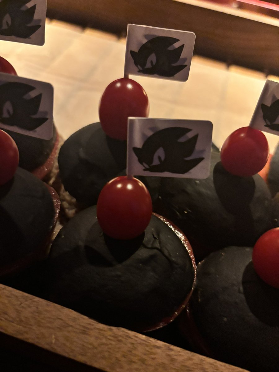 あかねこ。 tweet media