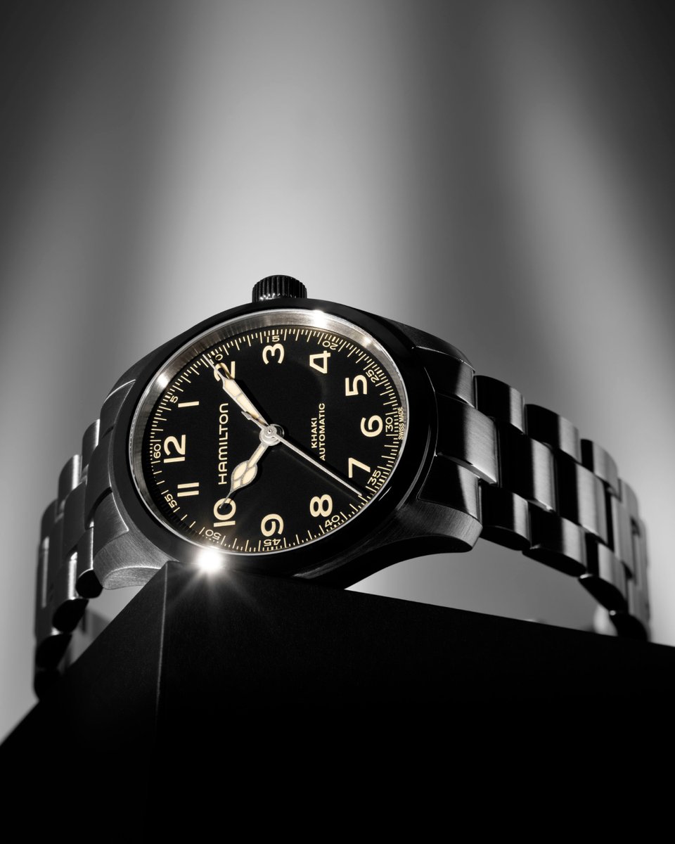 hamiltonwatch's tweet photo. A sleek black dial and shiny steel bracelet make the new Khaki Field Murph 38mm shine on screen and beyond.https://t.co/Eo6qfXoUkC
#hamiltonwatch #hamiltonmurph #khakifieldmurph #murphwatch #khakifield
(Ref. H70405130) https://t.co/n62bSgkaD5
