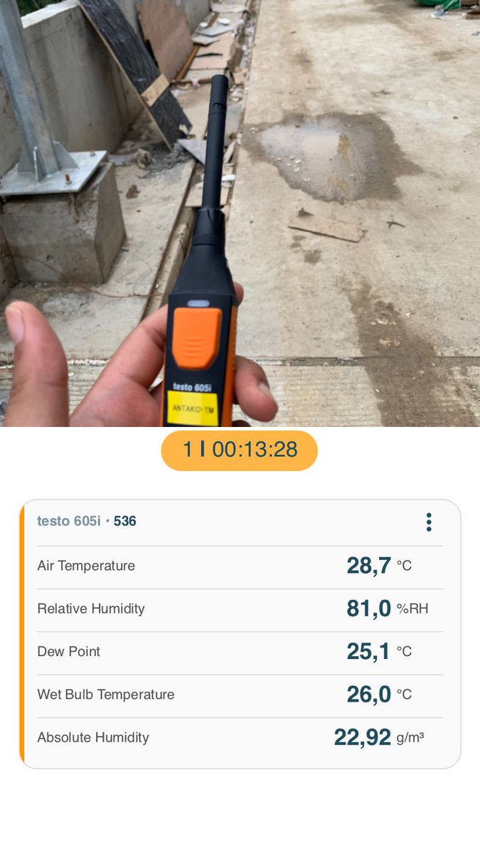 strpb93's tweet image. Nasib proyek tengah hutan, kondisi udara RH tinggi, dew point tinggi, alhasil kaca berembun, dalam &amp;amp; luar plafon kondensasi 😭
Ada tanggapan pak @ikhwanuddin?
