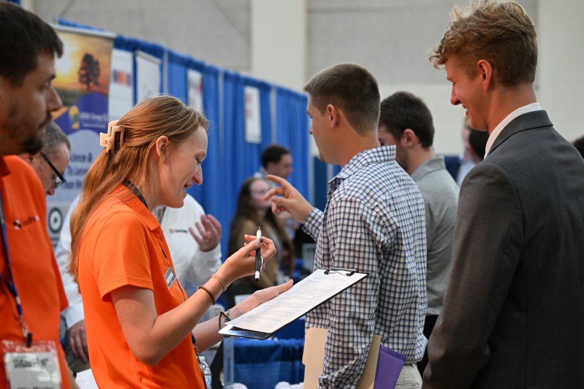 🌟 A special shoutout to all the employers and industry professionals who joined us at the STEM Career Fairs—your support and engagement are invaluable in shaping the bright futures of our students. 🌟

#WVU #STEMCareerFair #WVUCareerFair #CareerSuccess #Networking