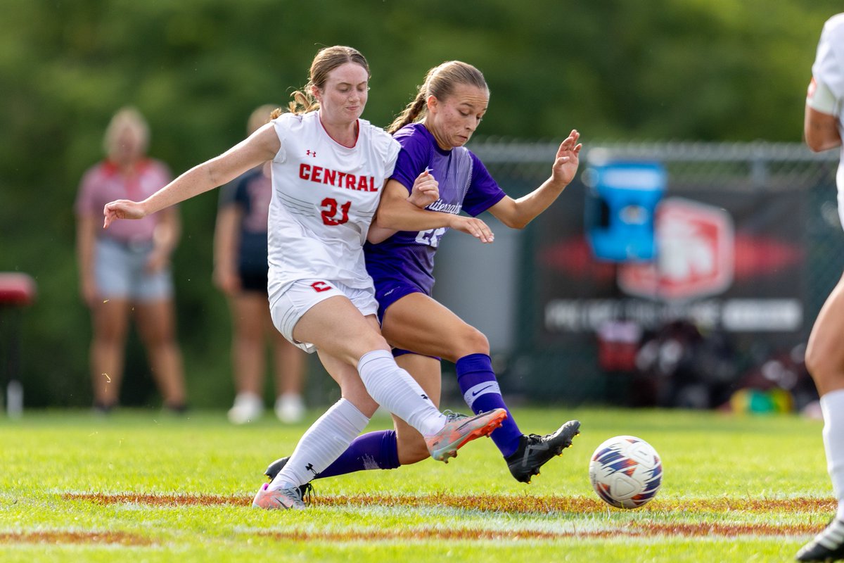CentralWSoc's tweet photo. HAPPY GAMEDAY!! We head north to battle @UWPlattWSOC tonight at 5pm and look forward to the challenge. Support us, #DutchNation, any way you can! #GoDutch
Livestream: https://t.co/HtIs7abHJ8 https://t.co/fhzViLPc5G