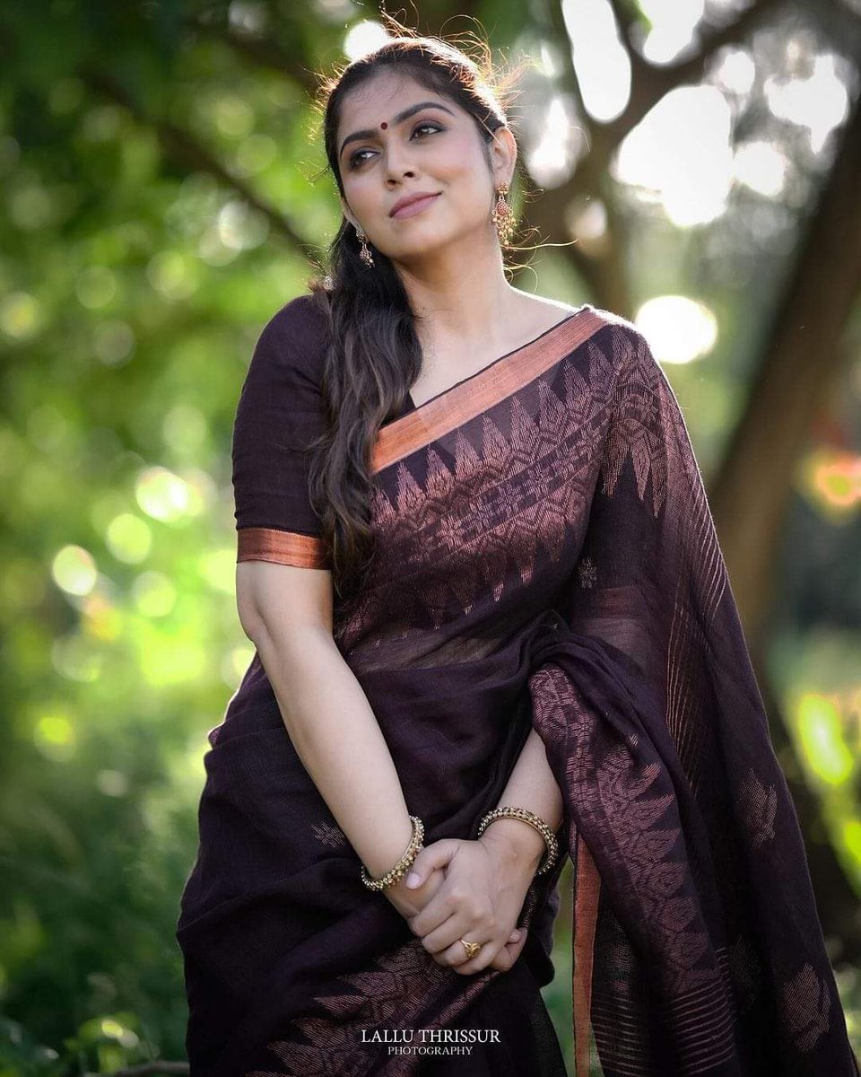 Ragavi92433588's tweet image. என் தேடலில் கிடைத்த
மிக சிறந்த பொக்கிஷம்
நீ மட்டுமே..
Good Evening💚💚💚