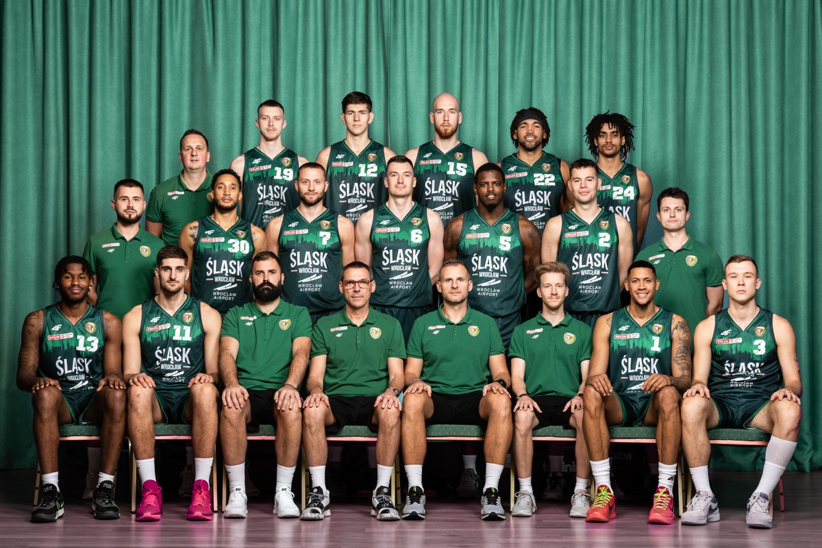 Piękni, zdolni i gotowi 🫡

Pierwsza okazja, by zobaczyć ten TEAM we Wrocławiu - 2 października w <a href="/Hala_Stulecia/">Hala Stulecia</a> 💚

#plkpl