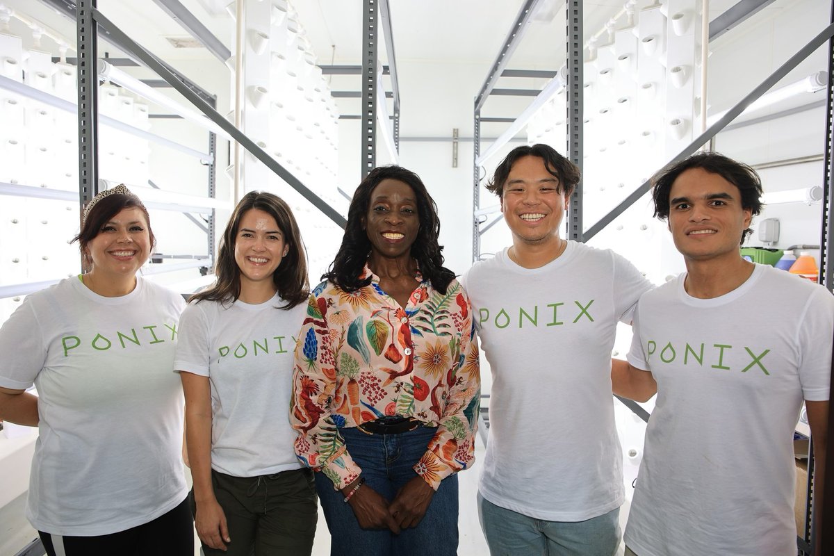 Meet Hillery Goodgame, founder of Blue Heron Urban Farms in Georgia! We're excited to have her join our farmer program and help drive innovation in indoor farming with climate-smart practices. 🌱#hydroponics #urbanfarm #ponix