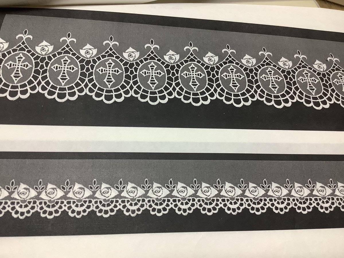 モワティエ時代にデザインした十字架レース✝️ 当時は十字架レースが