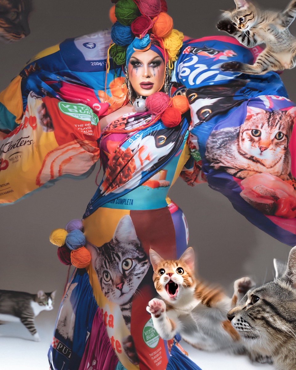 DitaDubois's tweet photo. - Qué sola estoy! ¡¡¡¡¡QUÉ SOLAAAAAAAAAAAAAAAAAAAAAAAA!!!!! pero siempre rodeada de mis GATOS!🐈‍⬛ 
.
- 📸 Fotografía by @juanpedroleonfoto 
- 👗 Diseño by @diegofilst @_filst 
- 💄Make up by @marcphilguer @marcphilguerartist 
#drag #dragrace #dragraceespaña #dragracees https://t.co/4H5Av9CFFj