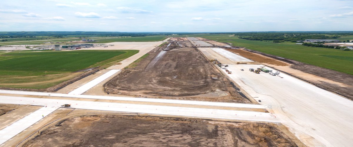 Manhattan,KS Airport tweet media