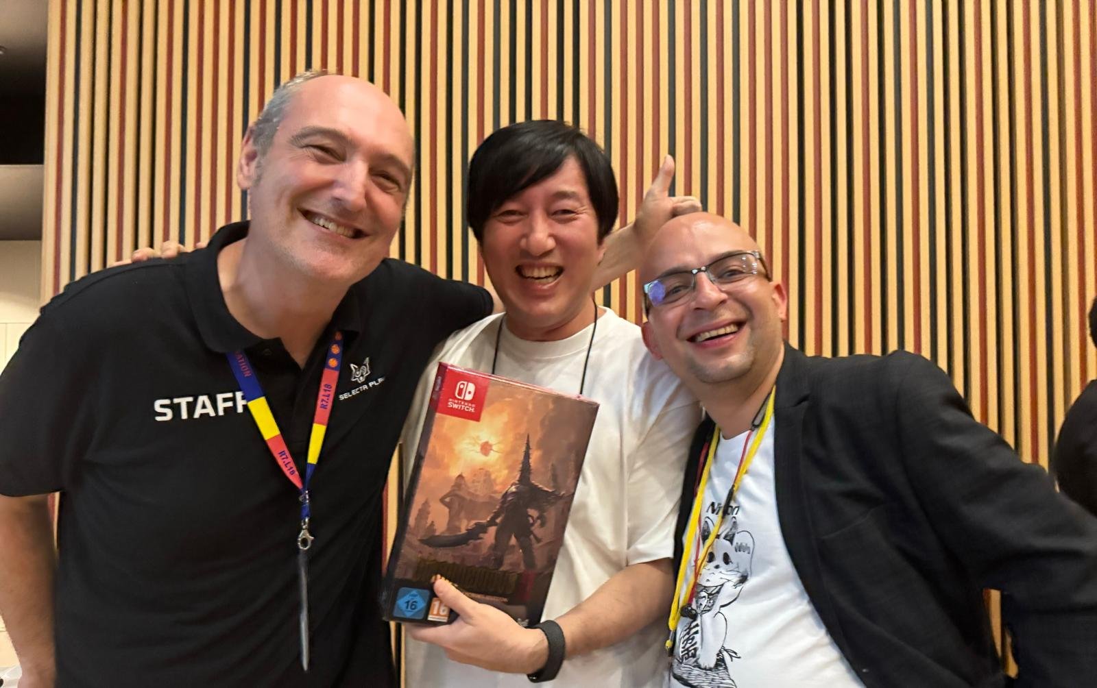 Suda51 received a copy of Blasphemous 2 collector's edition during the Spain Game Matsuri, previous to Tokyo Game Show.